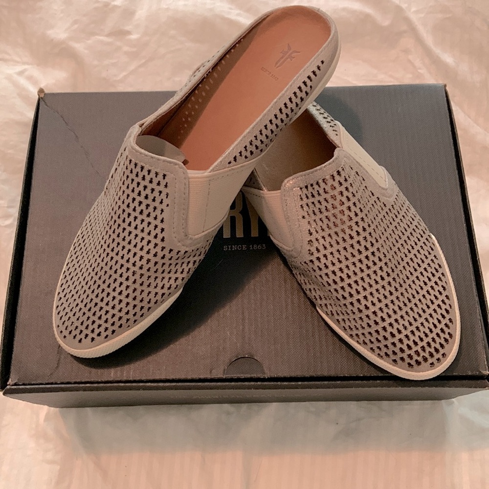 Frye Melanie Gore Perf Mule